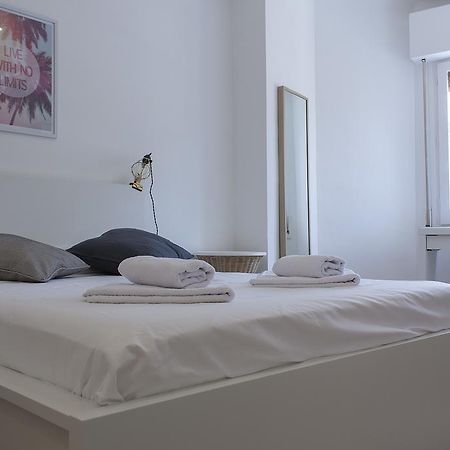 Апартаменти Flateli Roger 6 Барселона Екстер'єр фото